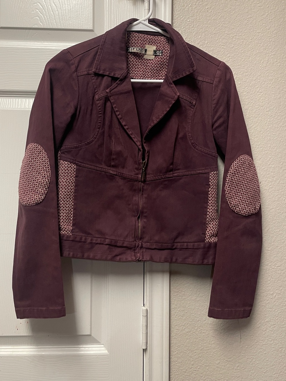 Vintage Women's Plum Jean Jacket with Contrast Elbow Patches